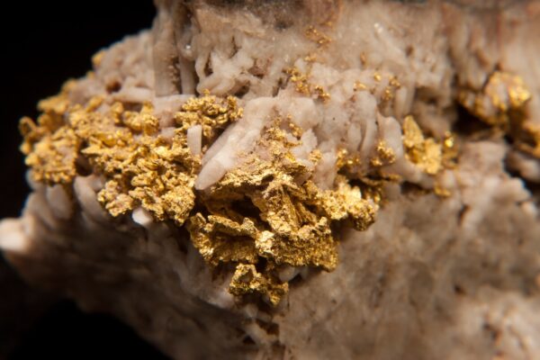 acid leached wire gold in quartz and granite